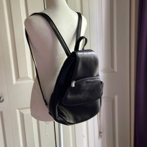 Full Grain Pelle Black Leather Multi-Wear Backpack Purse